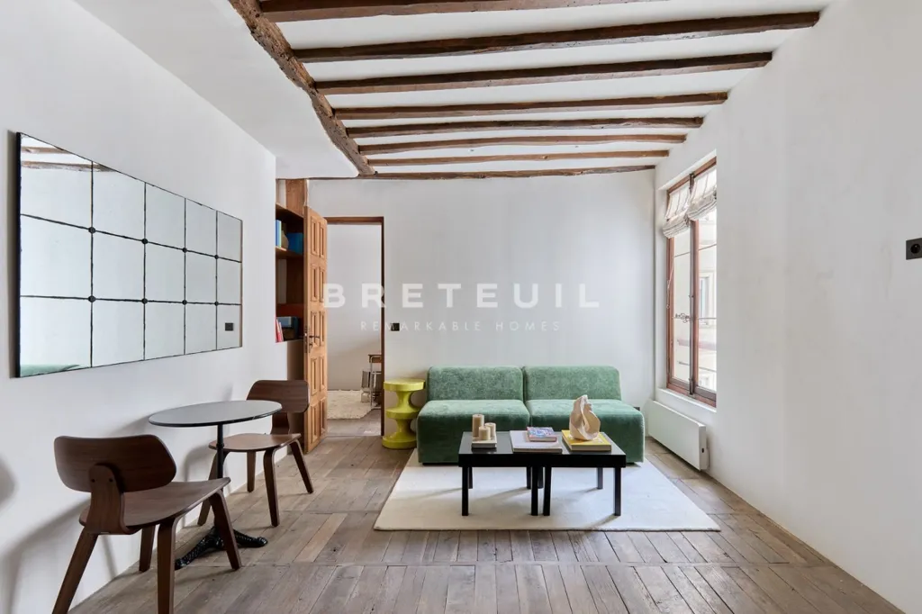 Elutuba - 2-Bedroom Parisian Flat with West View