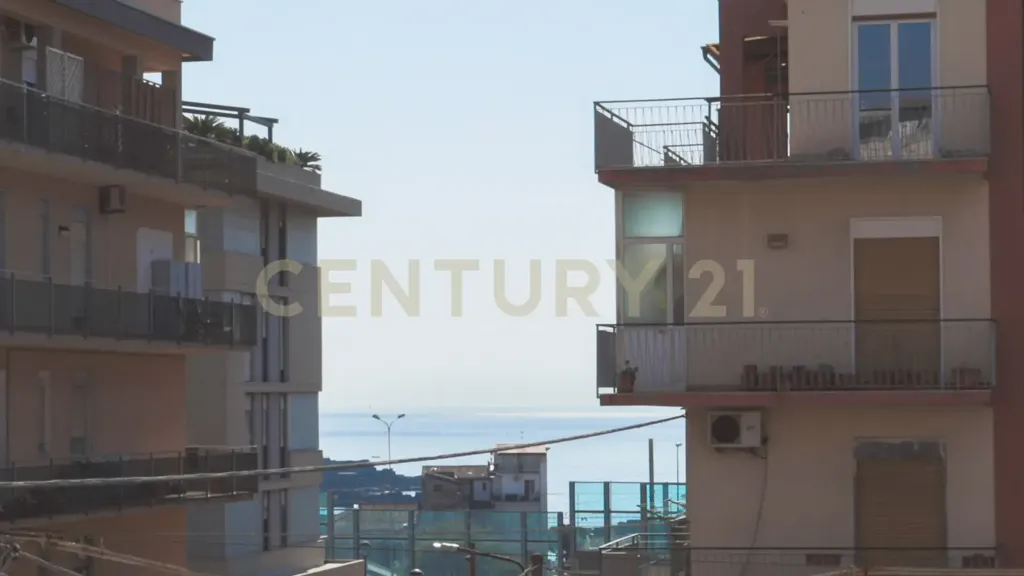 Balcon - Bright Apartment with Balcony in Catania