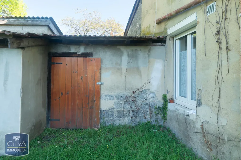 Jardín - 1-Bedroom Flat with Attic Space in Bourg-en-Bresse