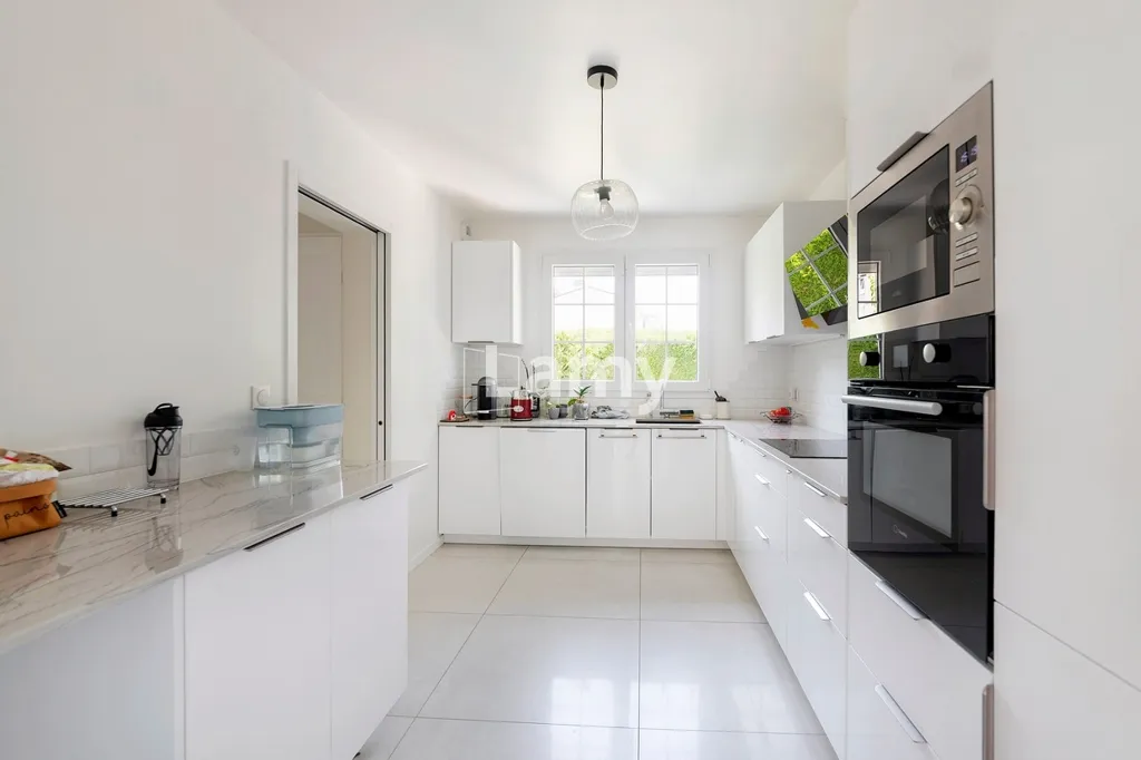 Cucina - Restored Mansart Villa with Garden in RER C Zone