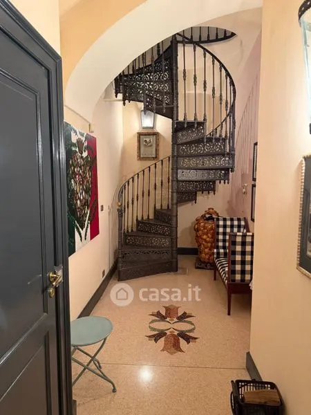 Pièces - Charming Triplex in Historic Building, Turin