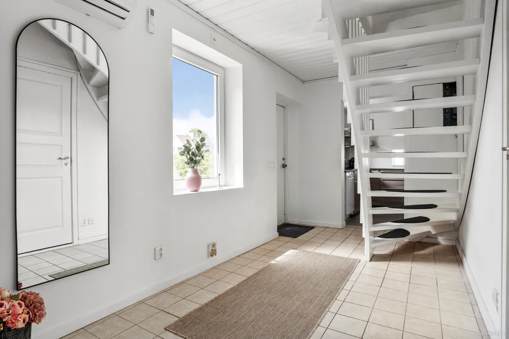 Esik - Renovated Villa with Garden in Skåne