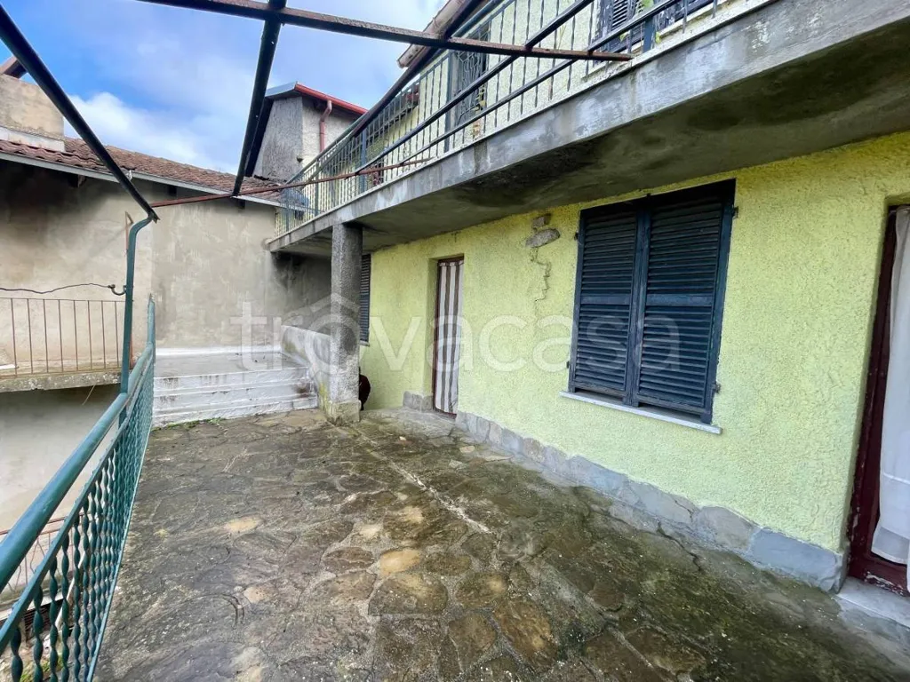 Balcon - Restoration-Ready House with Panoramic View in Murazzano