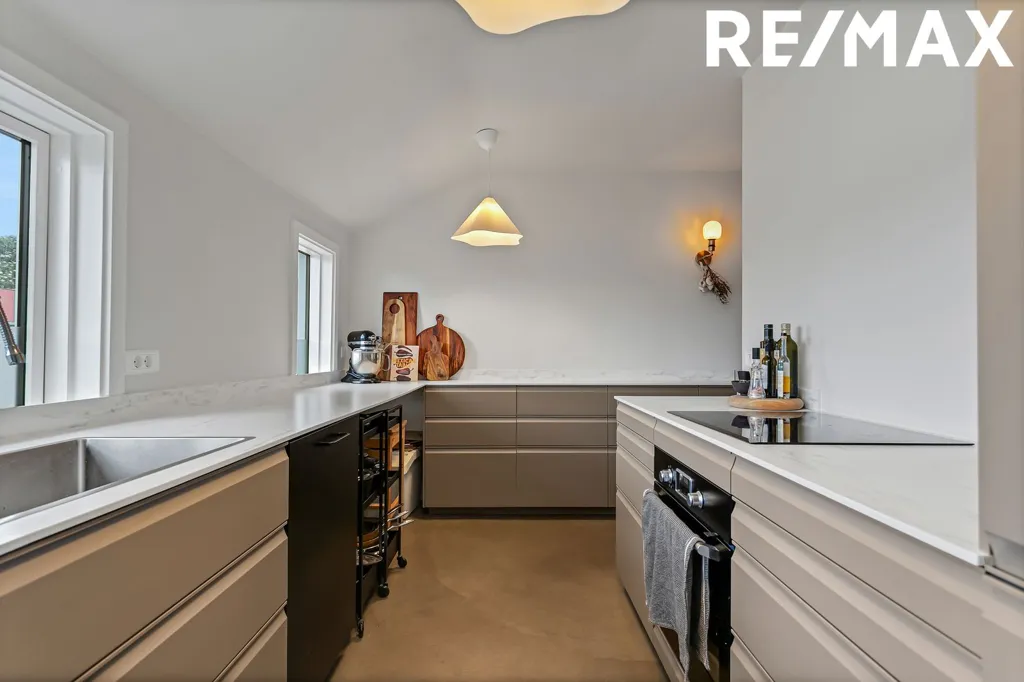 Cucina - Duplex with Studio Potential in Holtsgata