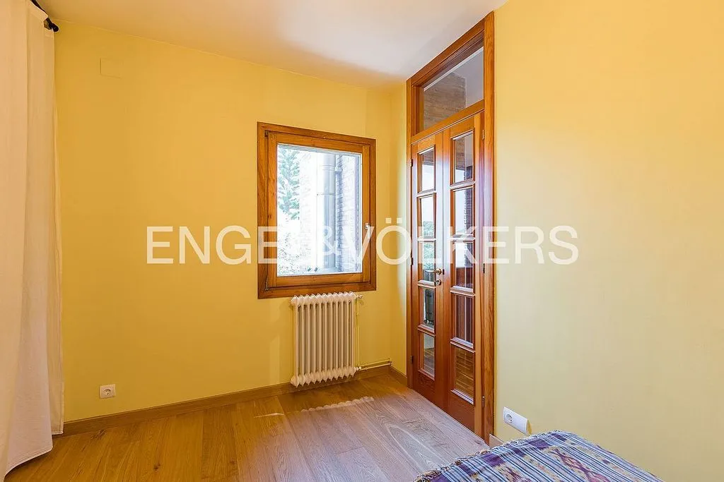 Camere da letto - Architectural Villa with Terrace in L'Aragai