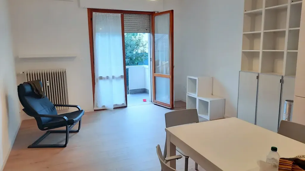 Kabinet - Modernised 3-Bedroom Apartment in Padua