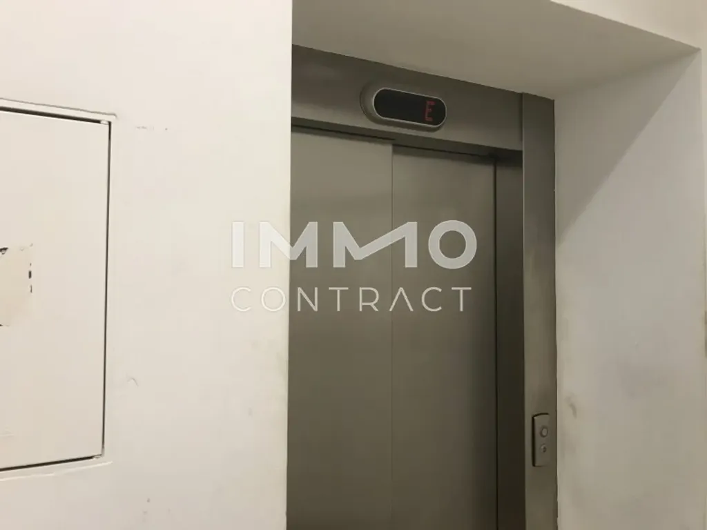 Esik - Terraced Apartment with Balcony in Vienna