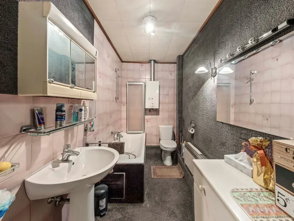 Salles de bain - Bakkerie avec Jardin à Menen