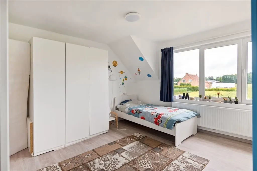 Chambres - Maison Rénovée avec Jardin à Duffel