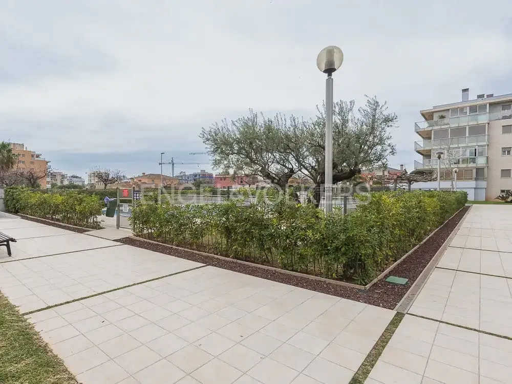 Garden - Serviced Apartment with Pool in Benicàssim