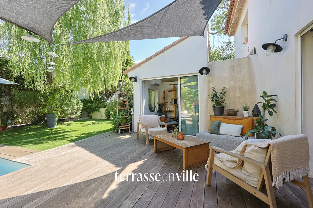 Piscine - Maison avec Piscine et Jardin à Bois Luzy