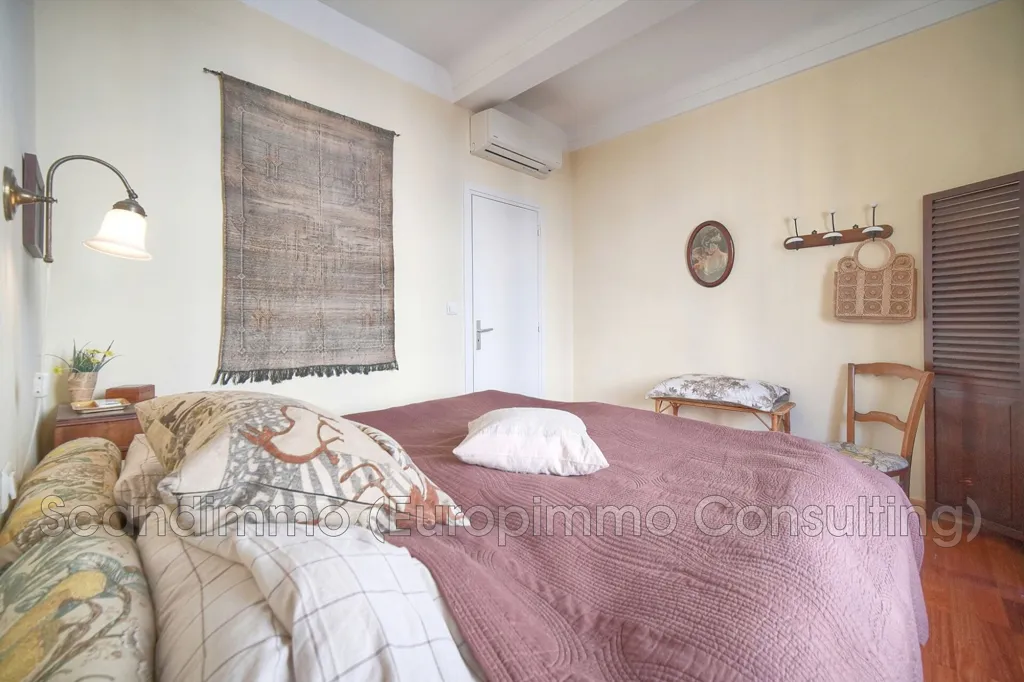 Bedrooms - 3-Bed Apartment with South Terrace in Nice