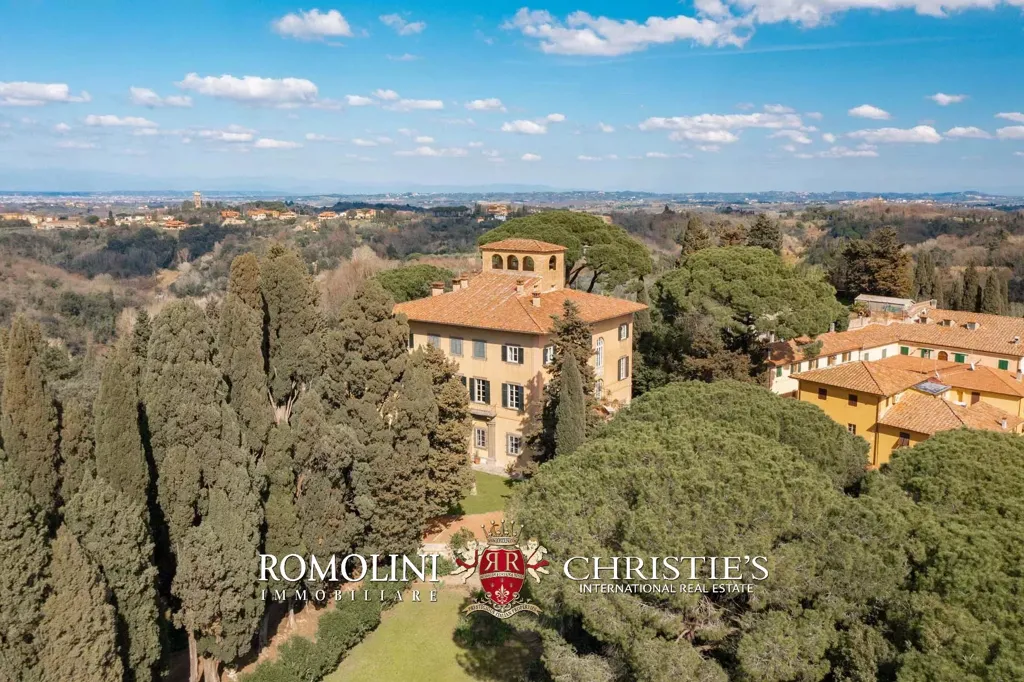 Õhuvaade - 18th-Century Villa with Panoramic Views near Pisa