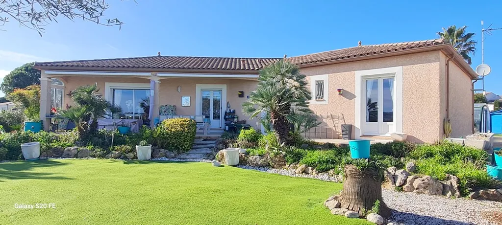 Aed - Villa with Pool in Languedoc-Roussillon