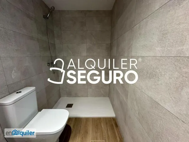 Salles de bain - New Flat with Terrace and Pool in Quart de Poblet