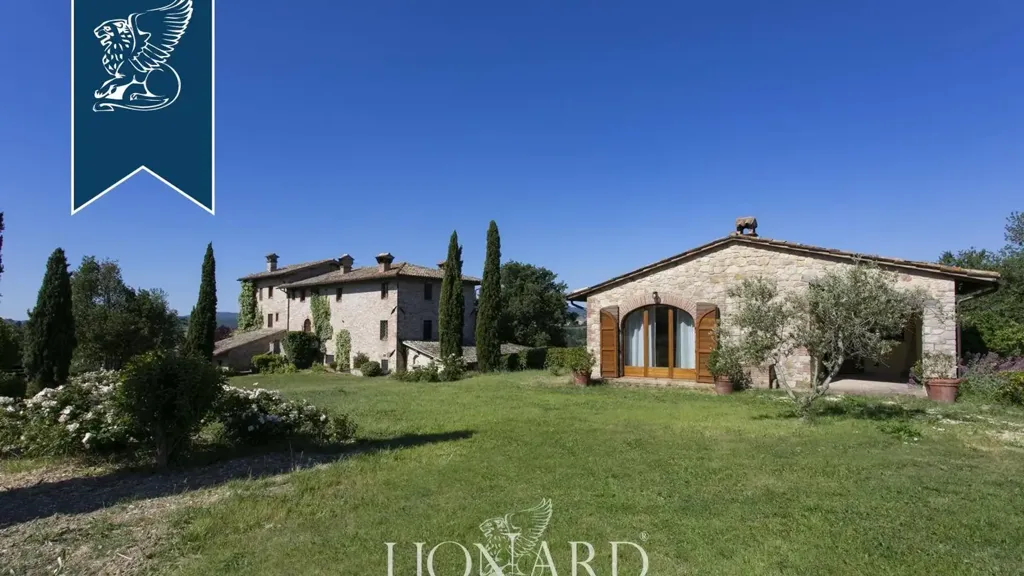 Välivaade - Rustic Farmhouse with Pool in Todi