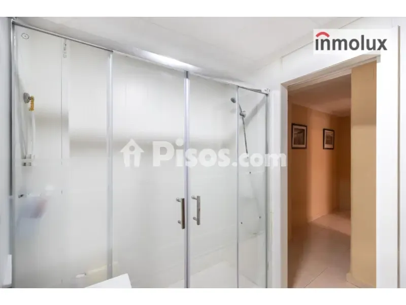 Salles de bain - Bright Apartment with Balcony in Carolinas Bajas