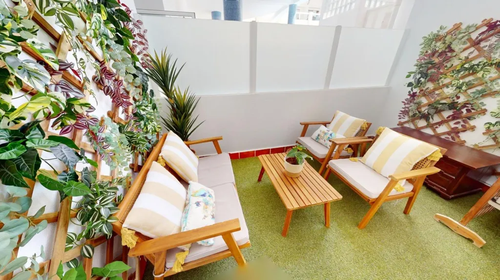Terrace - 2-Bedroom Flat with Pool in Los Boliches, Fuengirola