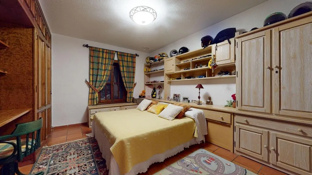 Magamistoad - Detached House with Pool in Elche