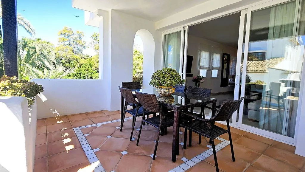 Terrass - Duplex with Pool in Puente Romano, Marbella