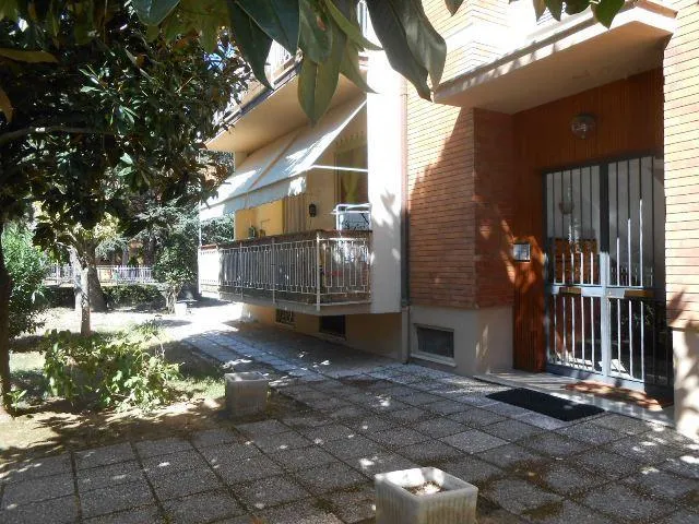 Rõdu - Apartment with Private Garage in Jesi