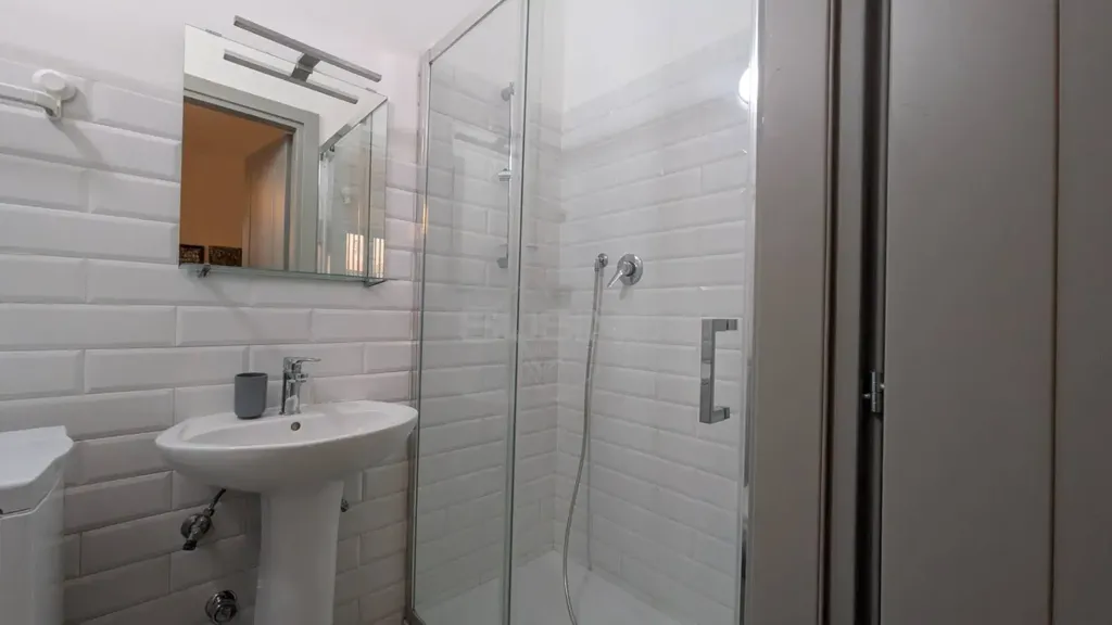 Salles de bain - Two-Bedroom Flat in Ortigia, Siracusa