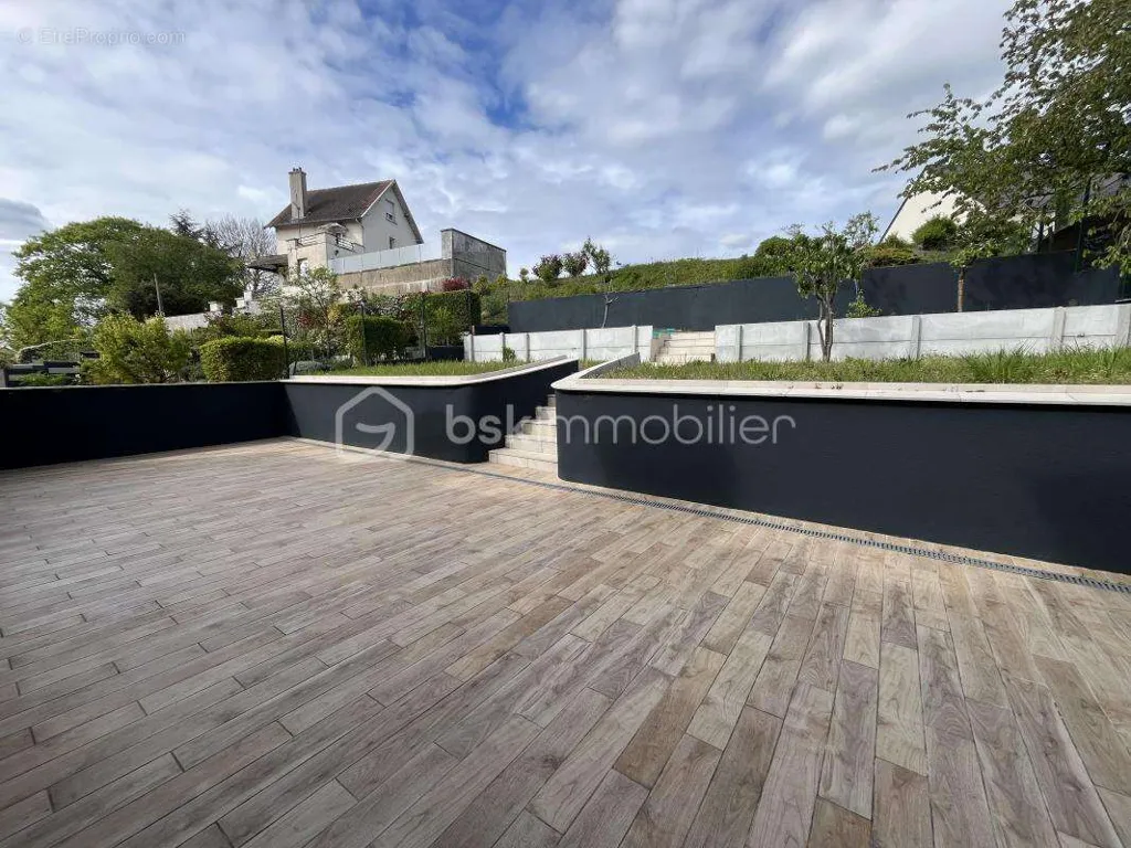 Terrazza - House with Independent Apartment in Quiet Area