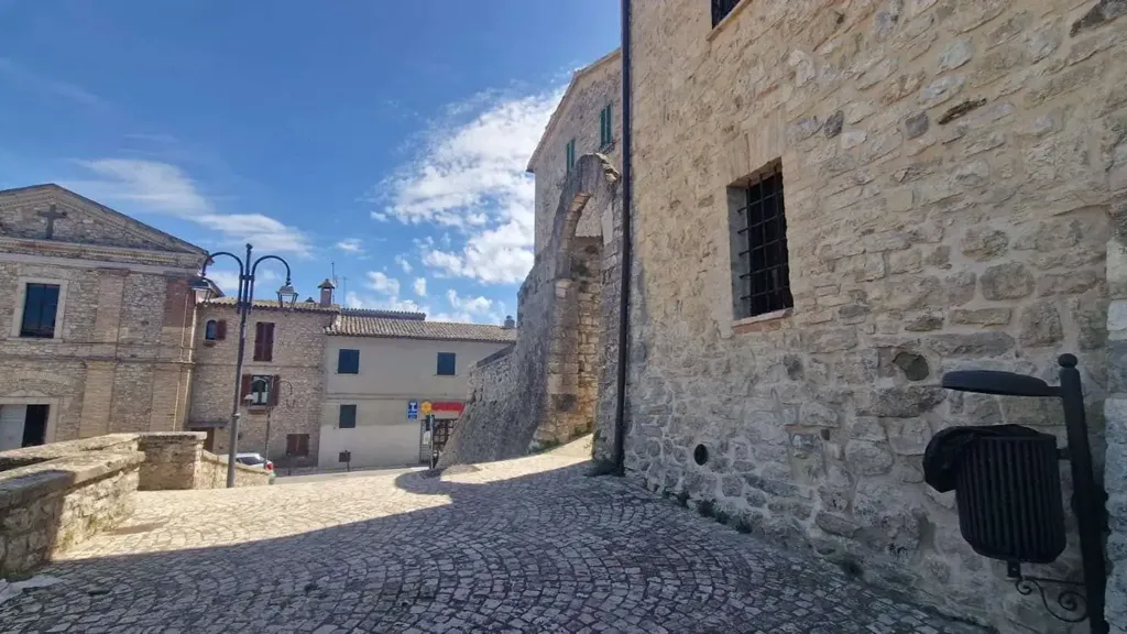 Extérieur - Rustic Apartment with Panoramic View in Baschi
