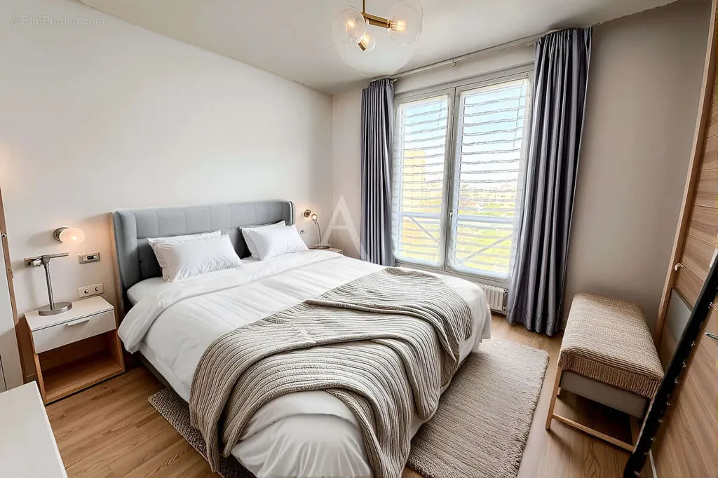 Magamistoad - 3-Bed Apartment with Balcony in Chatillon