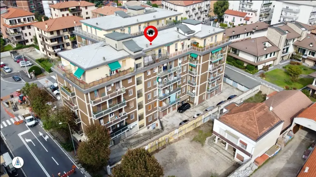 Vista aerea - Refurbished Triplex with Balcony in Pavia