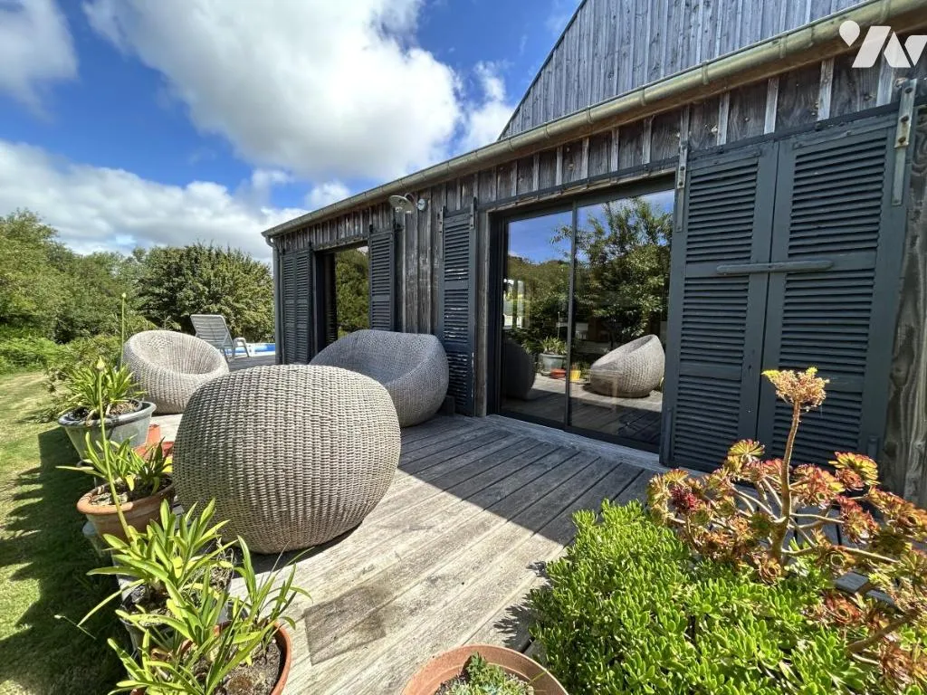 Terrazza - Contemporary Villa with Pool in Locmaria
