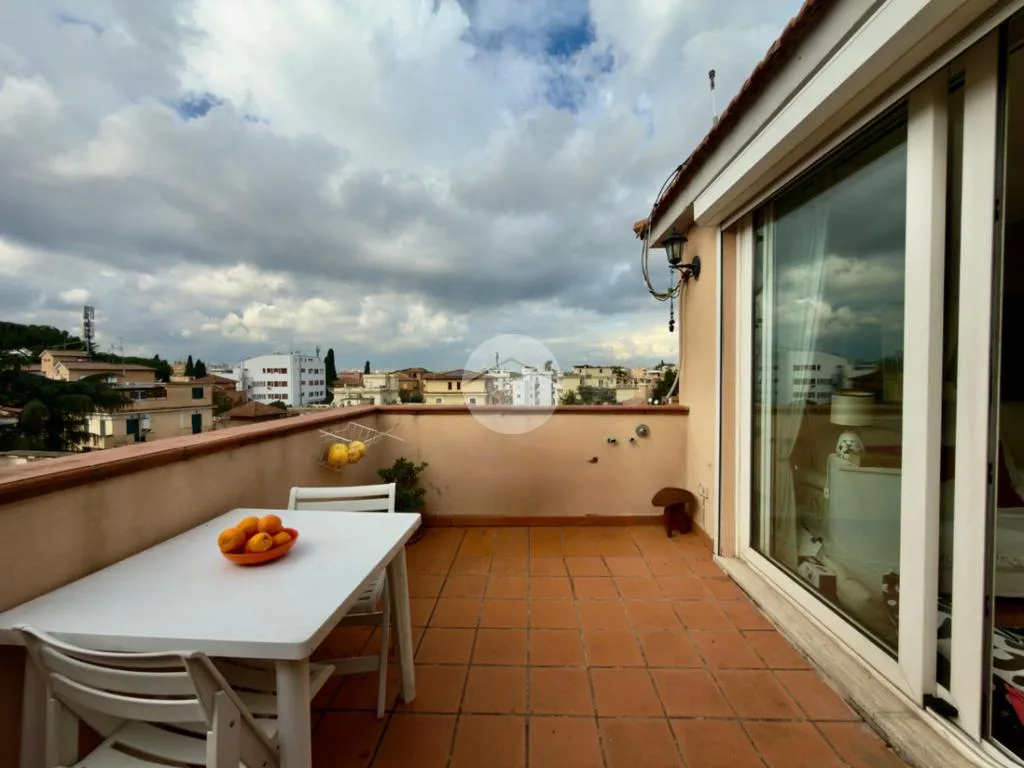 Terrasse - Attico with Panoramic Terrace in Città Giardino