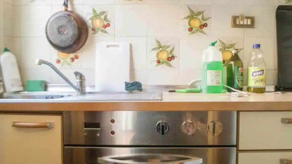 Cuisine - Furnished Apartment with Balcony in Milan