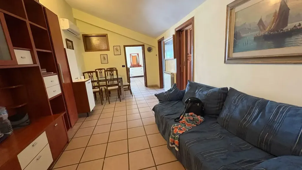 Elutuba - Rented Flat with Balcony in Messina