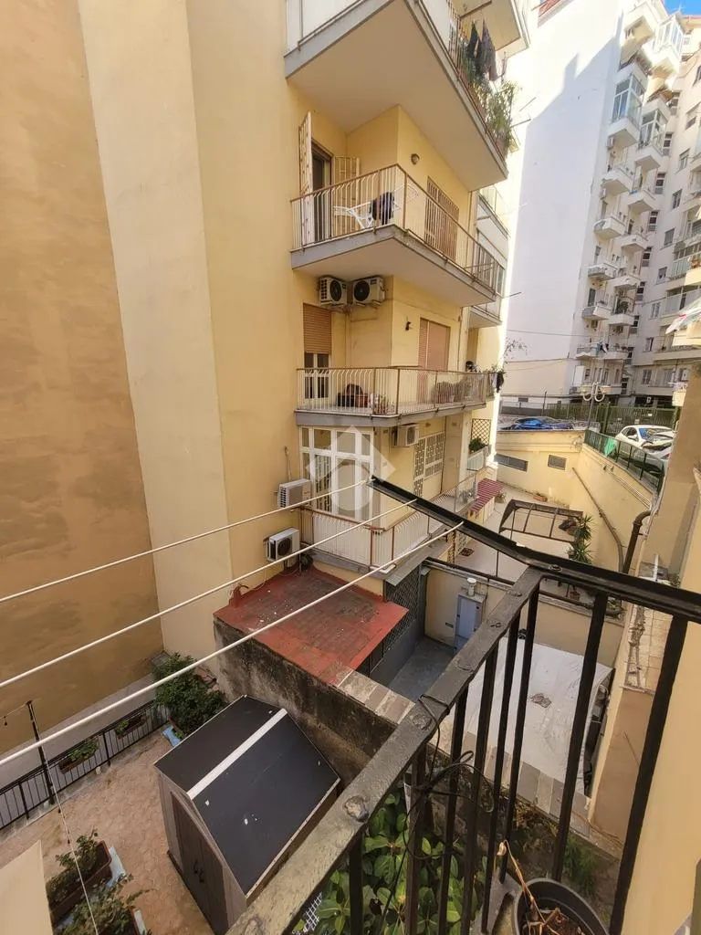 Balcon - Restored 2-Bedroom Apartment in Naples