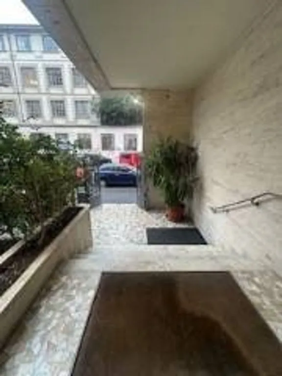 Hallway - Luxury Flat to be Restructured in Milan