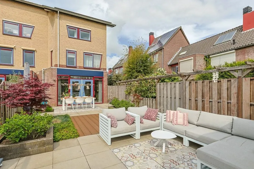 6-room house in Alphen Aan Den Rijn
