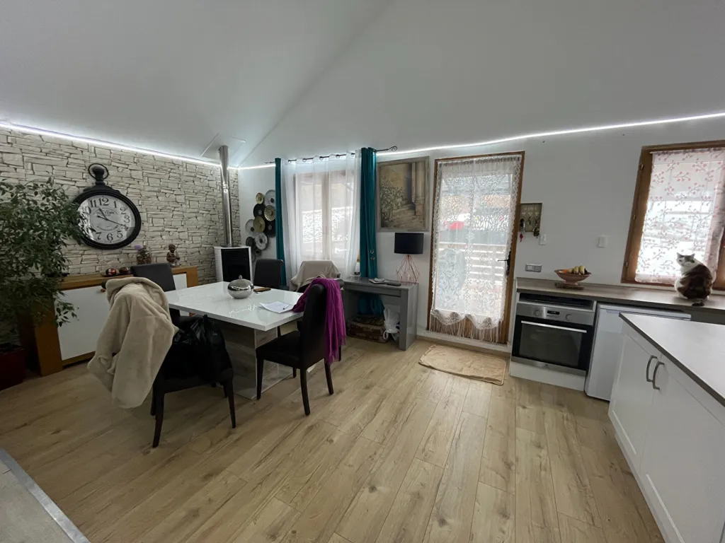 Söögituba - Renovated House with Mountain View in Charming Area