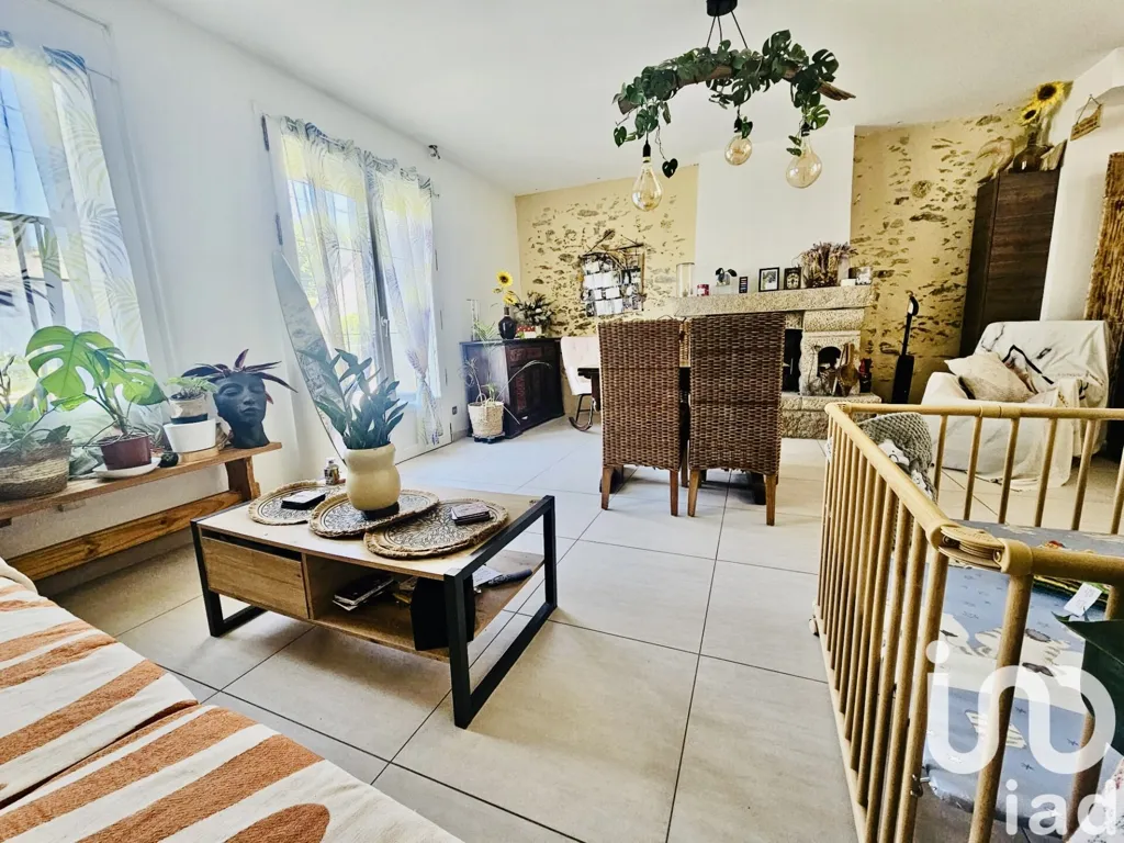 Living Room - Charming House with Courtyard in Missillac