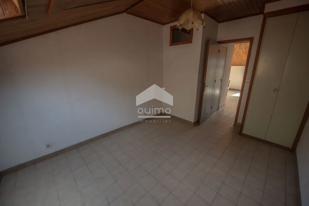 Toad - Duplex Apartments with Mountain View in Vals-les-Bains