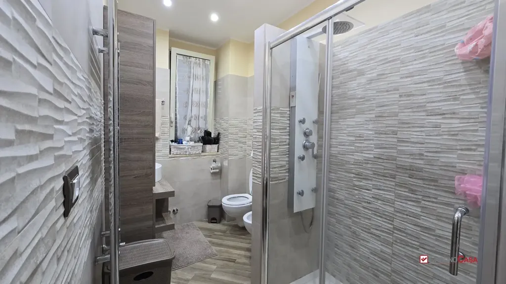 Salles de bain - Semi-detached Apartment with Verandas in Messina