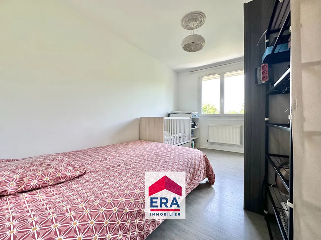 Magamistoad - 4-Piece Flat with Parking in Houilles