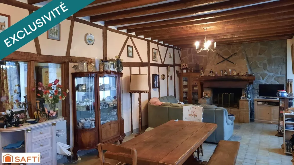Salle à manger - Maison de 9 Pièces avec Jardin à Piffonds