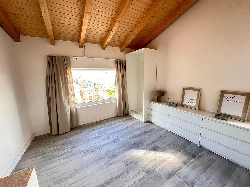 Chambres - Modern Chalet with City Views in San Antón