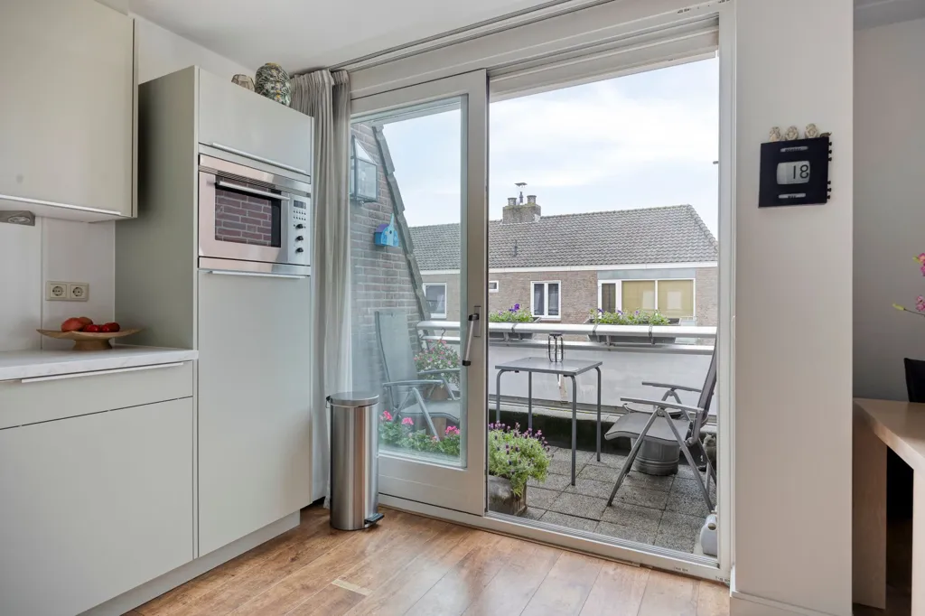 Cuisine - Modernised Apartment with Balcony in Gennep