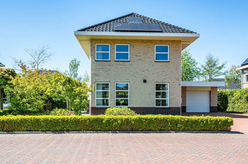 Välivaade - Modern Free-Standing House with Garage in Emmeloord