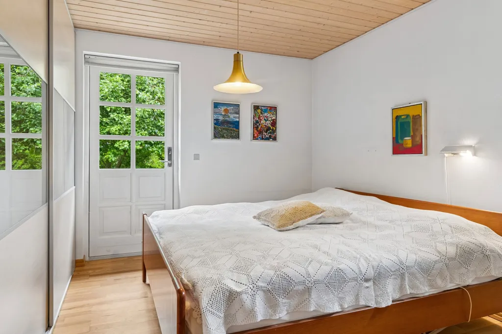 Bedrooms - Cottage with Limfjorden View in Løgstør