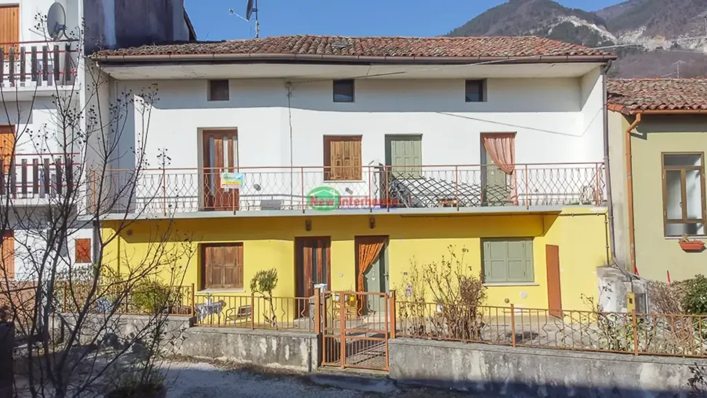 Extérieur - Two-Storey Terraced Houses with Courtyard in Maniago
