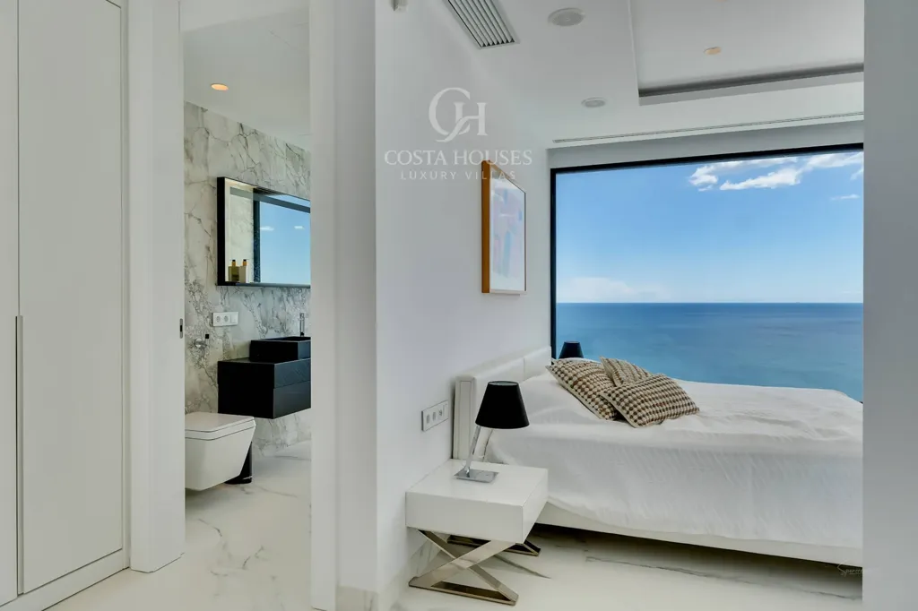 Magamistoad - Contemporary Villa with Seafront Views in Jávea
