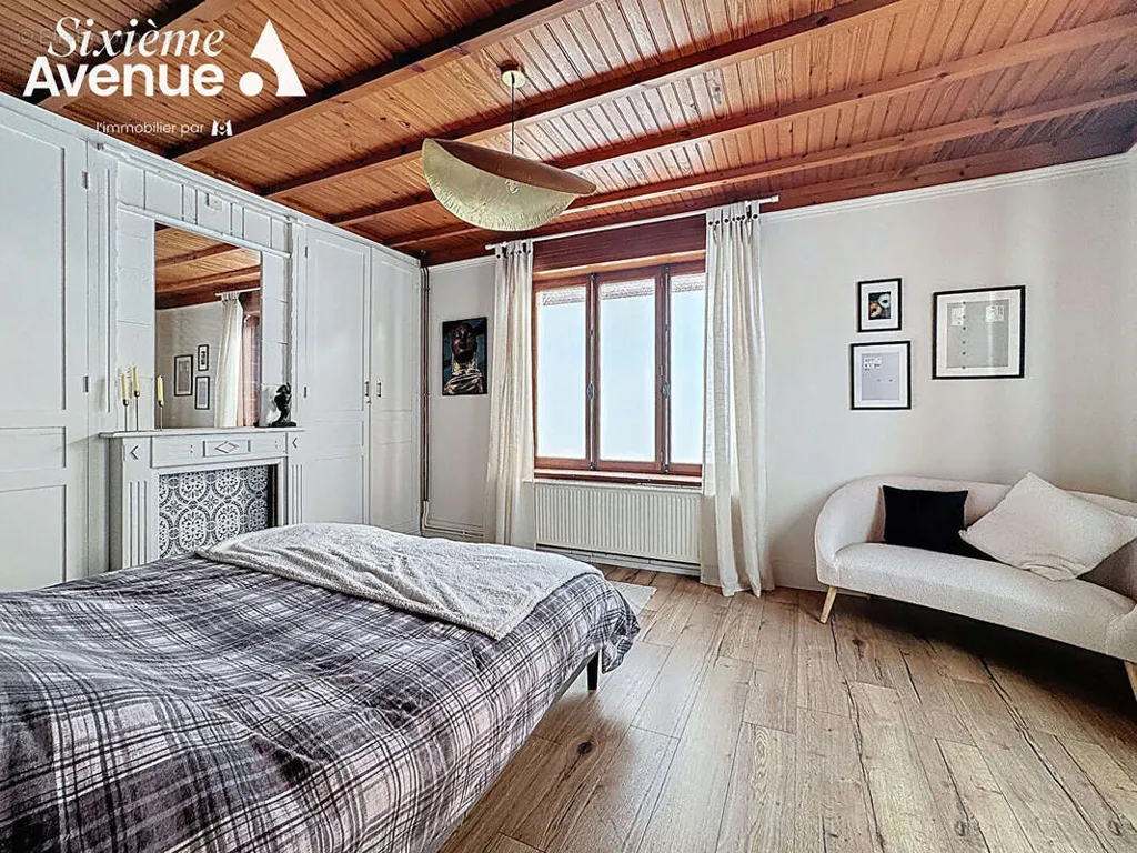 Chambres - Maison semi-individuelle avec jardin à Calais